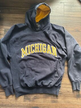 Michigan vintage Crewneck Hoodie